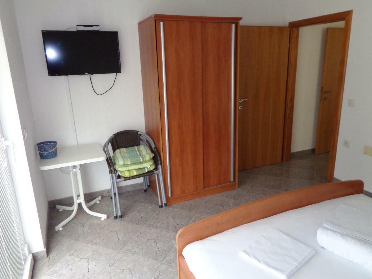 Apartments Rados Lokva Rogoznica Esterno foto